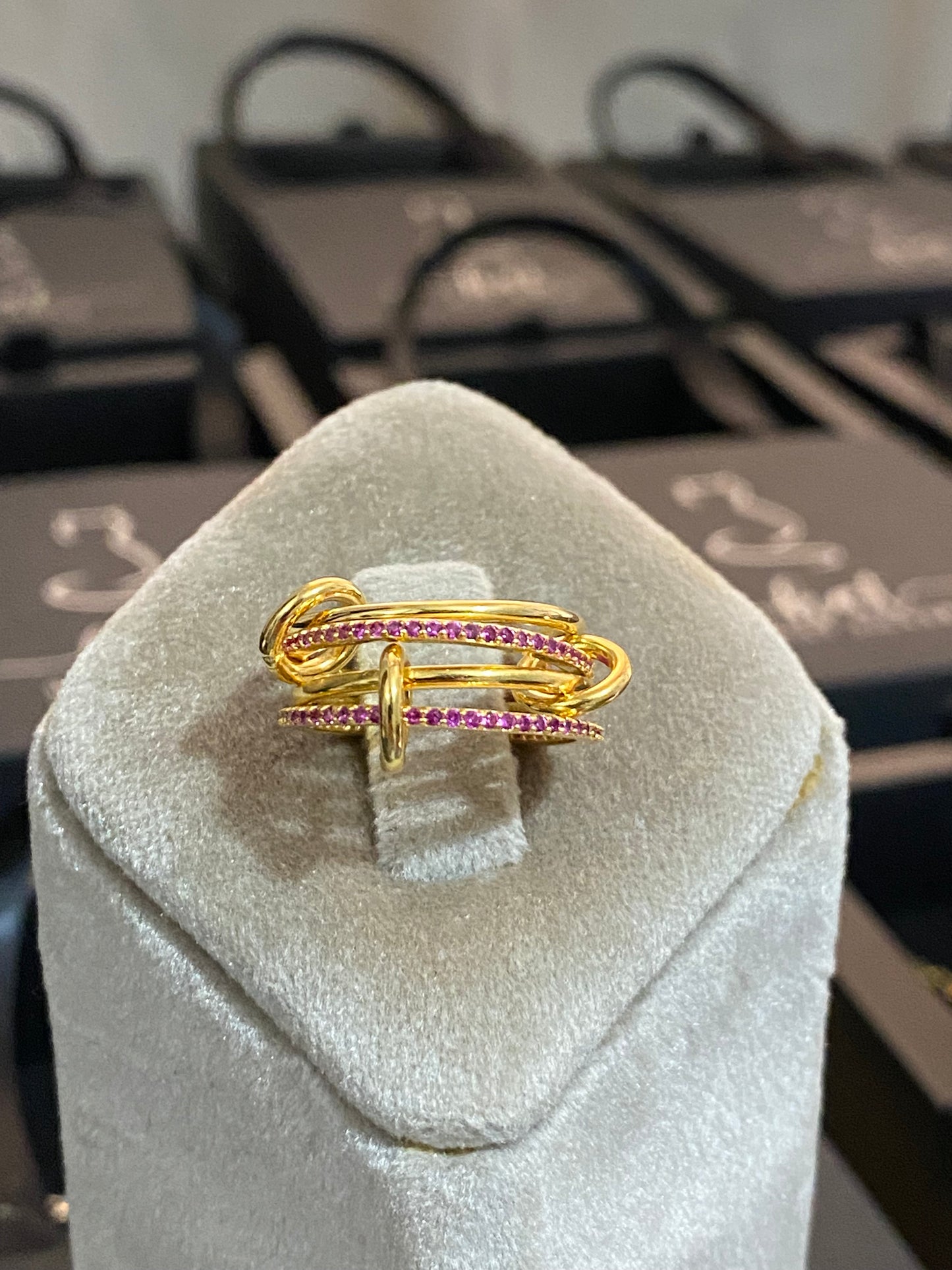 Aurora ring pink Ruby