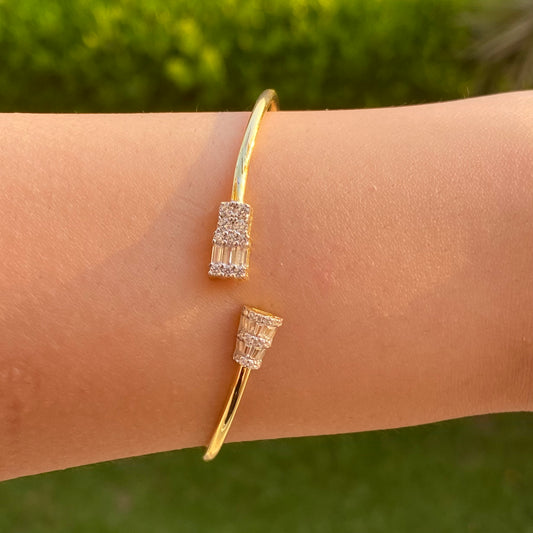 Flexible bangle gold plated